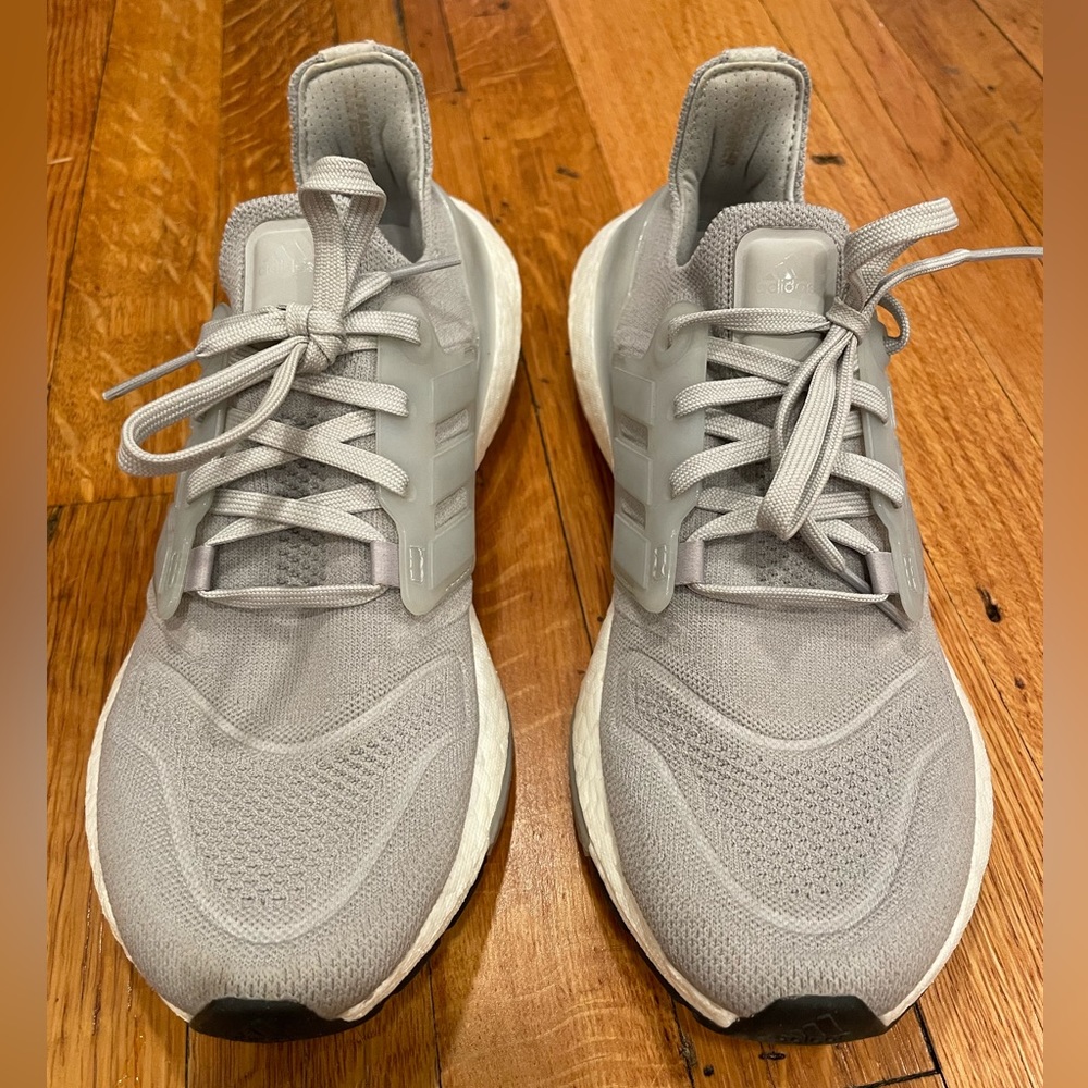 Adidas Women’s Shoes Size 7